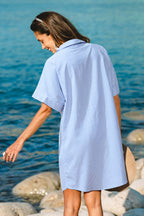 Robe courte à rayures col chemise ourlet incurvé
