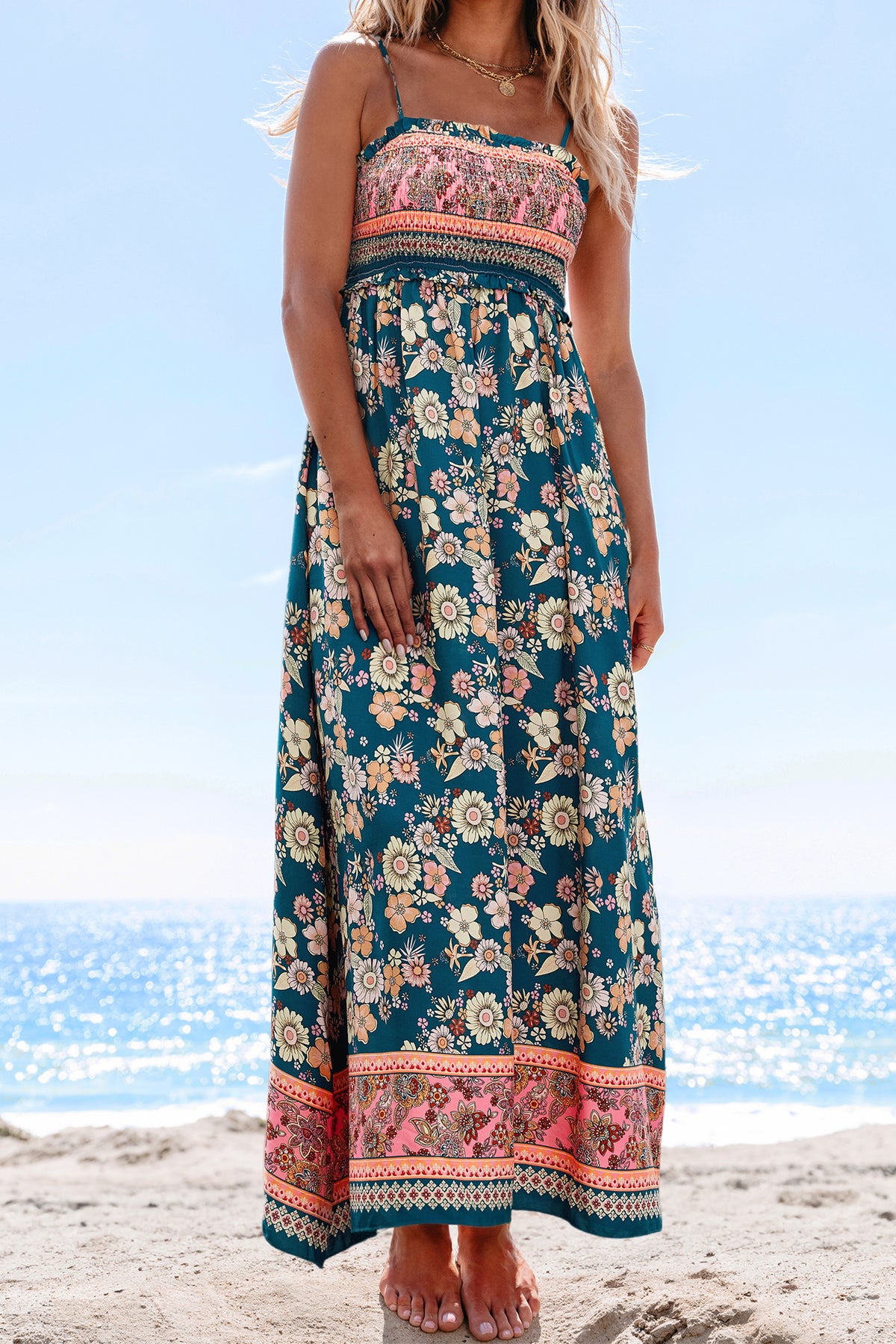 Robe longue florale avec col carré