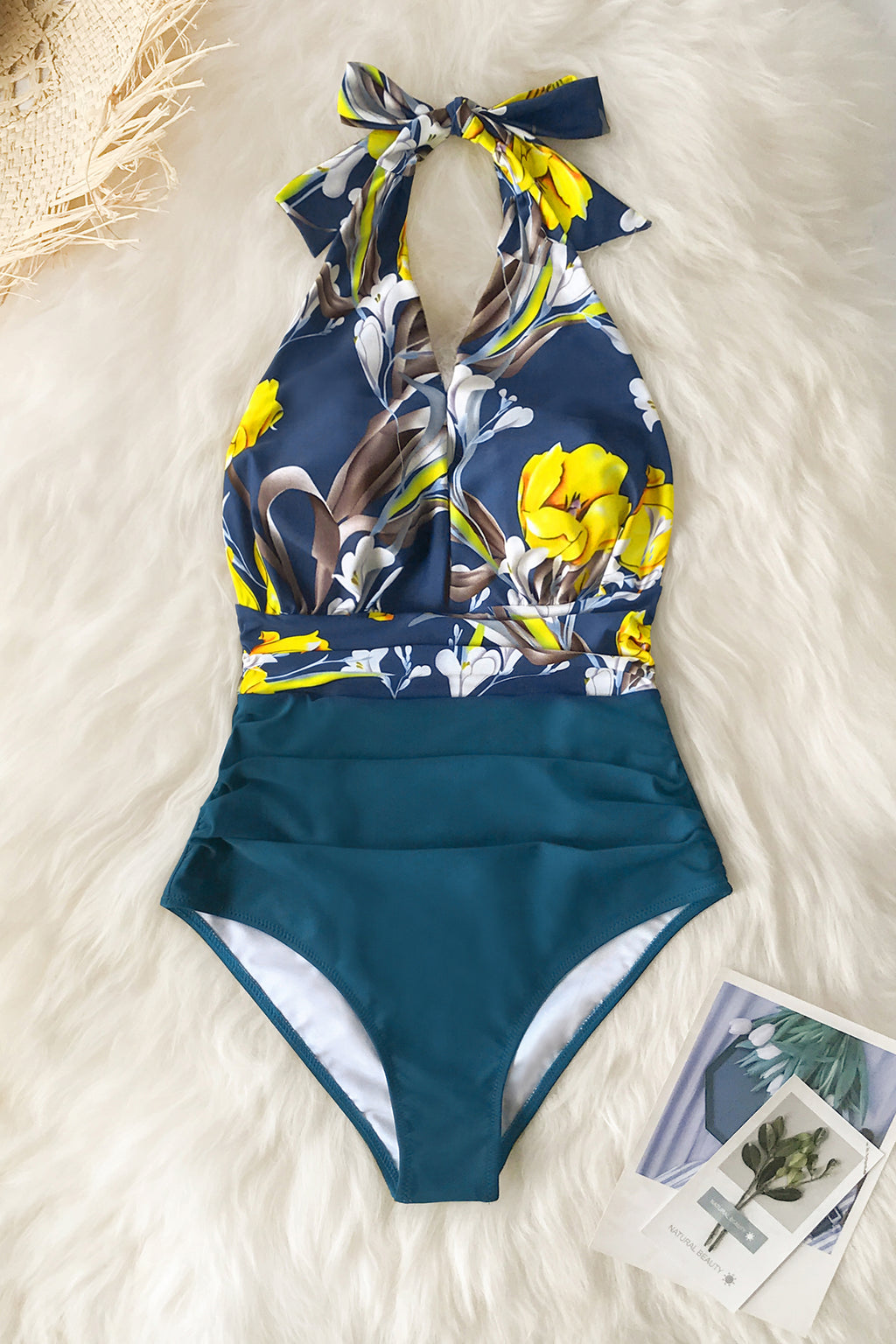 Maillot de bain une pièce à col licou ruché
