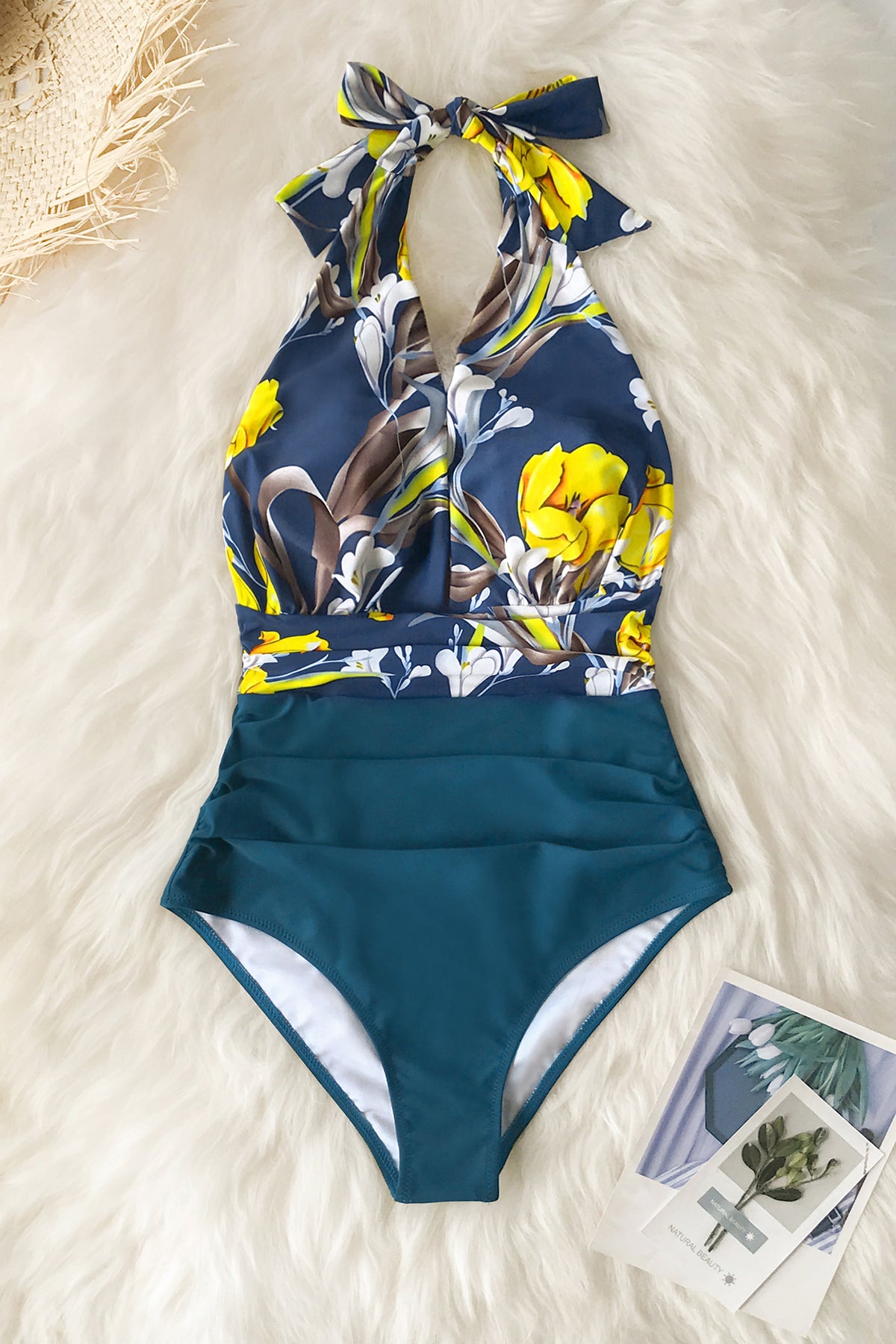 Maillot de bain une pièce à col licou ruché