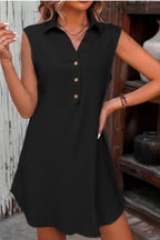 Robe courte sans manches avec col chemise noire