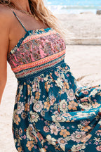 Robe longue florale avec col carré