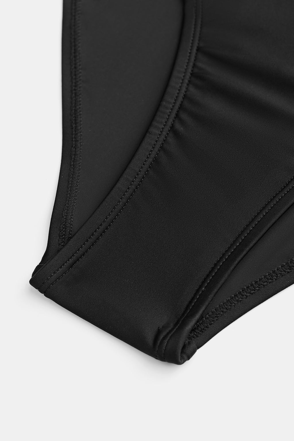 Maillot de bain une pièce en mesh à emballage découpé