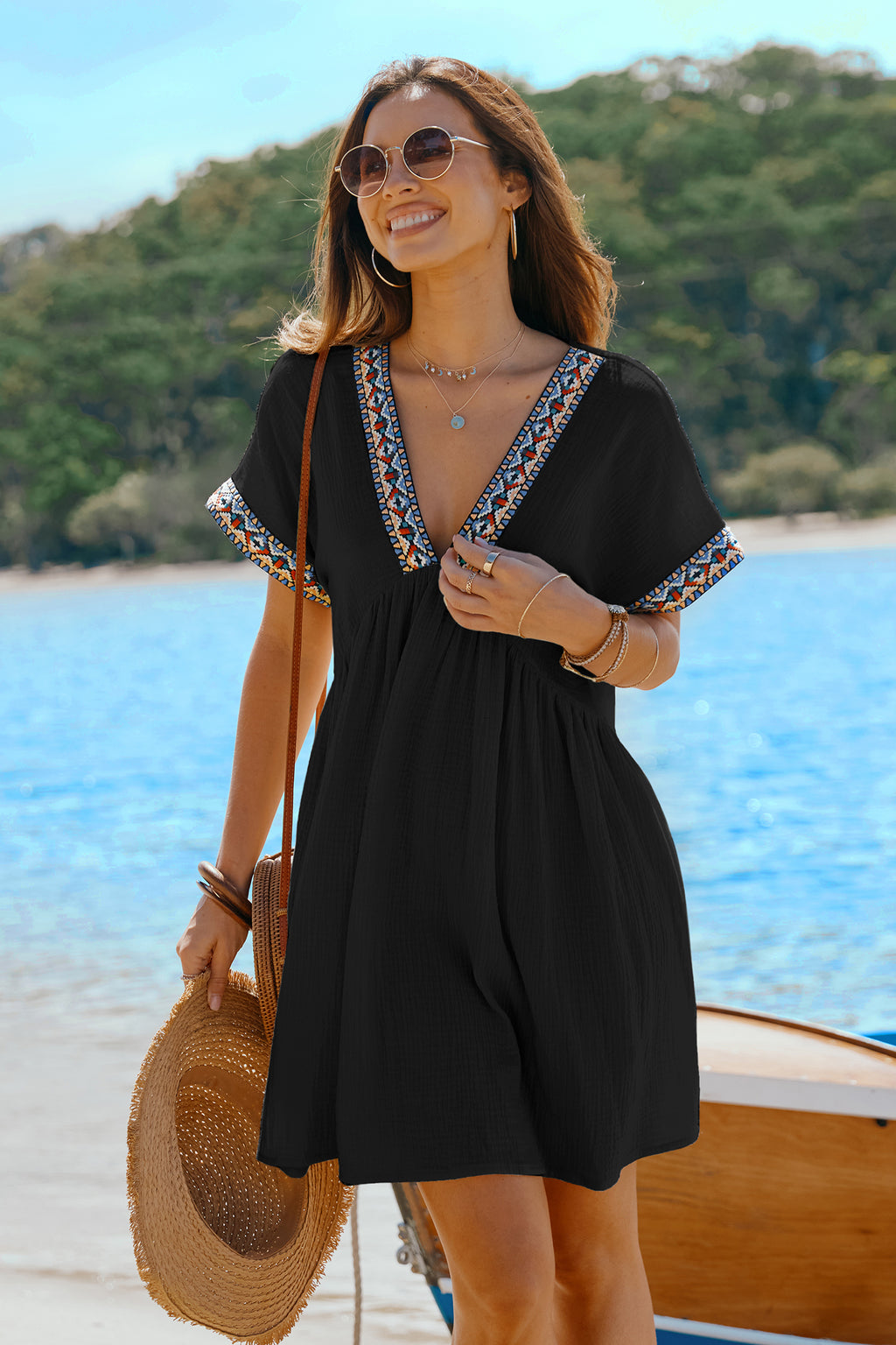 Robe mini en pur coton avec col plongeant et manches courtes
