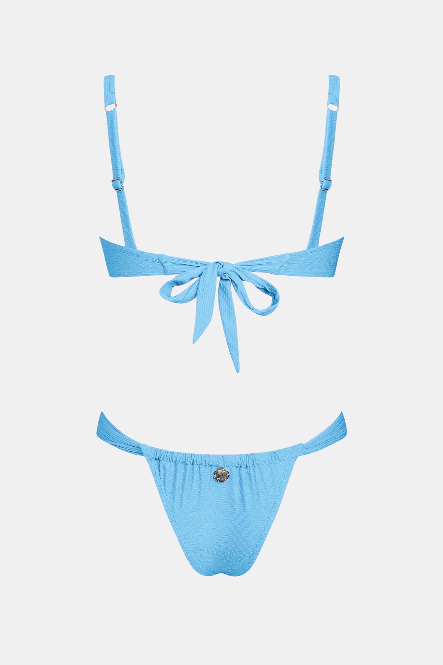 Bikini bleu ciel à col cœur et jambe ultra haute