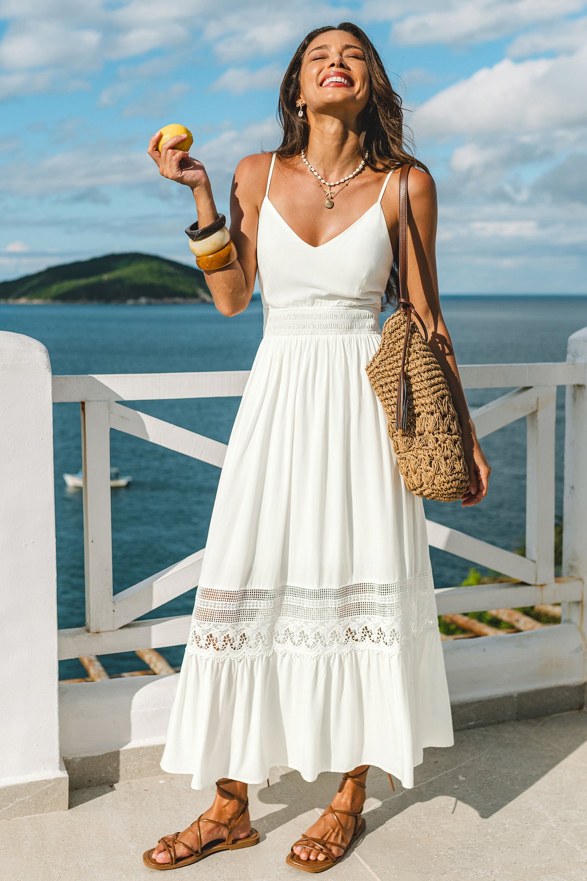 Robe longue blanche élégante