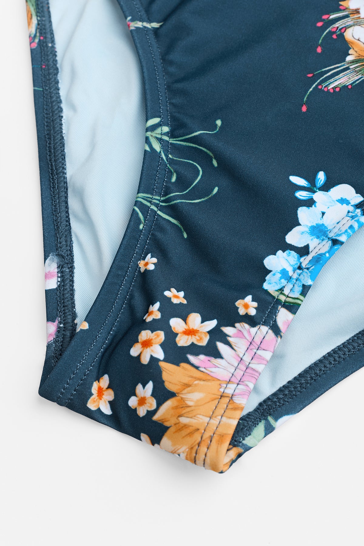 Maillot de bain une pièce à découpe et fleurs tropicales