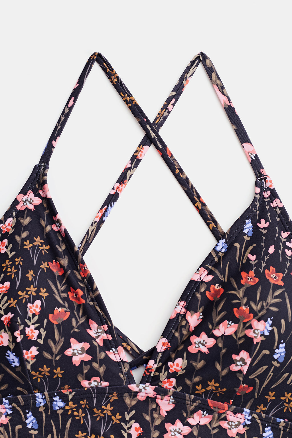 Bikini bralette à col en V et hipster taille moyenne