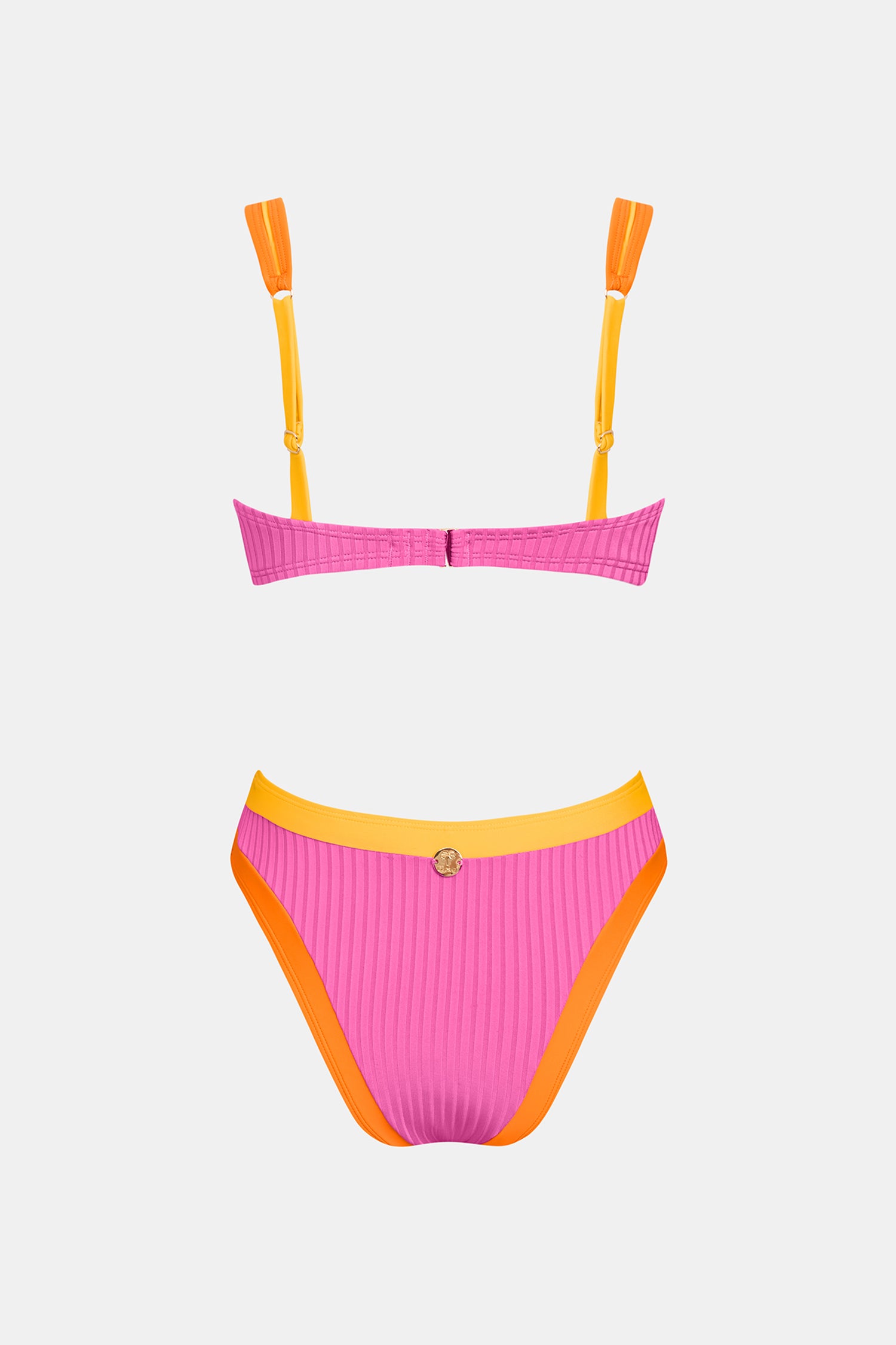 Bikini bretelles ajustables et bas extra échancré