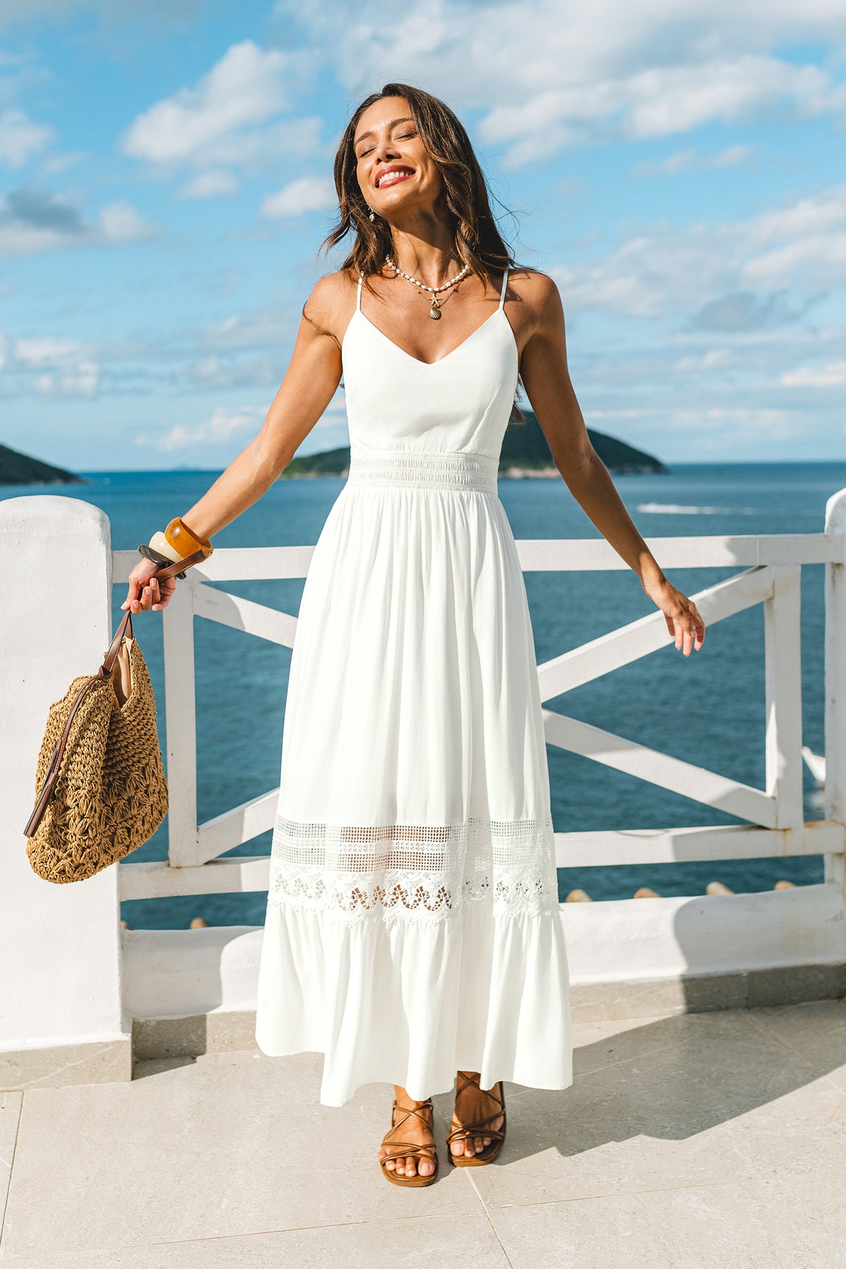 Robe longue blanche élégante